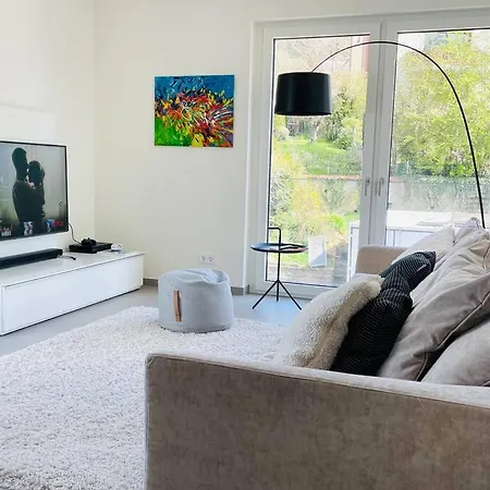 Luxury Green Flat - 105 Apartament